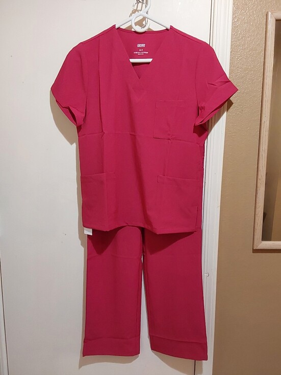 Cozyfit Other - 🌺 NWT Cozyfit Bright Pink Medical Scrub Set